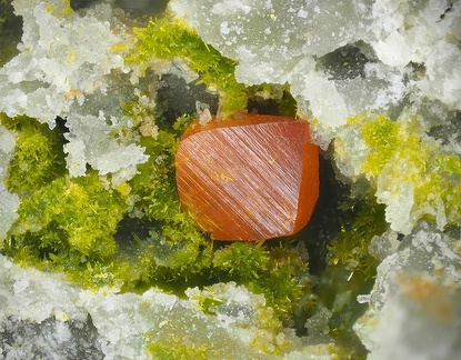 Crocoite Pyromorphite - Le Cantonnier - Nontron - Dordogne