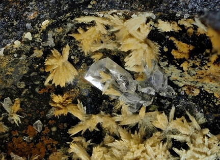 Anglésite Aragonite - Ménez-Plom - Carnoët - Côtes-d'Armor