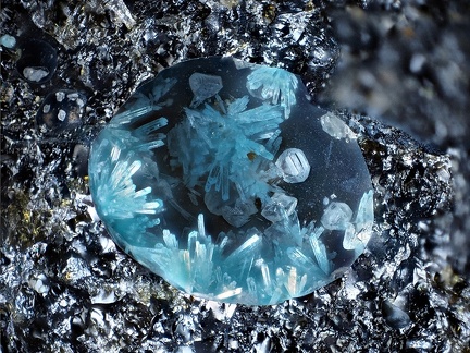 Calédonite Cérusite - Ménez-Plom - Carnoët - Côtes-d'Armor