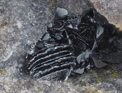 Hématite - Carrière des Châtelaunoux - Mazaye - Puy de Dôme