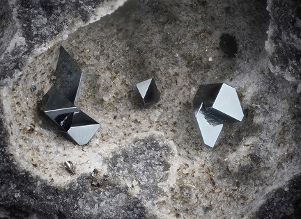Hématite - Carrière des Châtelaunoux - Mazaye - Puy de Dôme