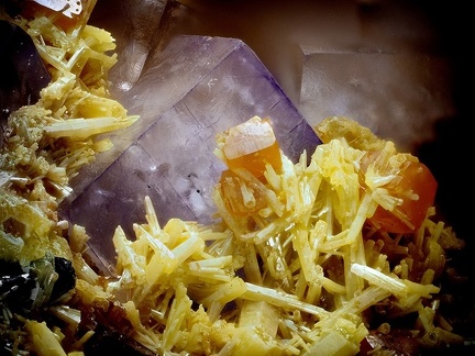 Wulfénite Mimétite Fluorite - Lantignié - Rhône