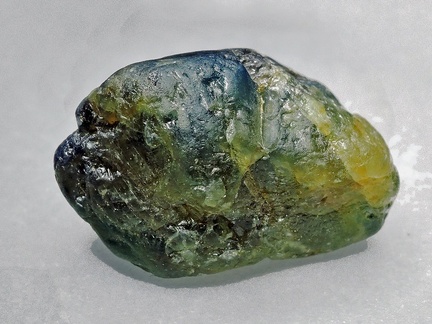 Saphir - L'Ailloux - Sugères - Puy-de-Dôme - FP - Taille 15 mm