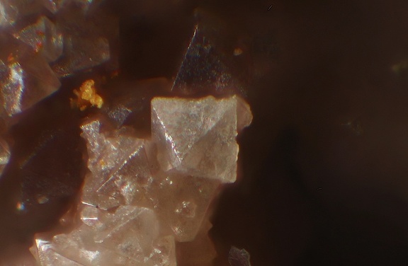 Senarmontite - Ouche - Massiac - Cantal