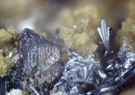 n°135008 - Stibine Sphalérite  Cookeite - Le Semnon (Mine) -  Martigné-Ferchaud - Ille-et-Vilaine 