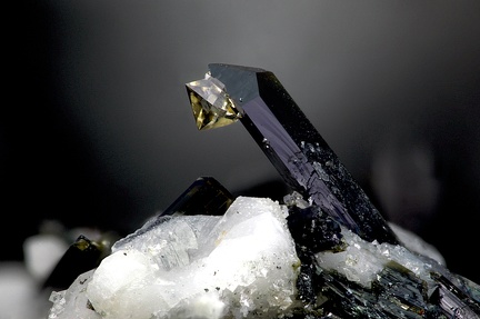 Zircon  Aegirine - Bras de Cilaos - Cilaos -  La Réunion