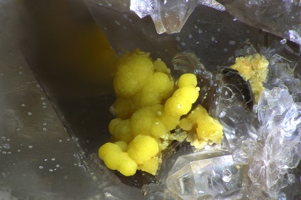 Betpakdalite - La Fosse Profonde - Vaulry Mines - Vaulry - Bellac - Haute-Vienne