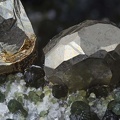 Pyrite Clinochlore  -  carrière d Aigue Bonne - Saint-Raphaël - Var