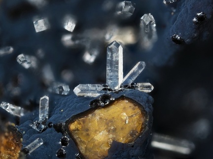 Phillipsite - Roca Neyra - Perrier - Puy de Dôme