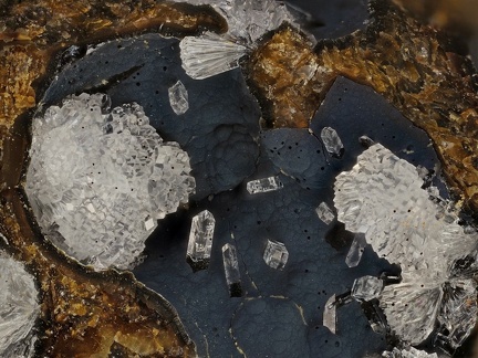 Phillipsite - Roca Neyra - Perrier - Puy de Dôme