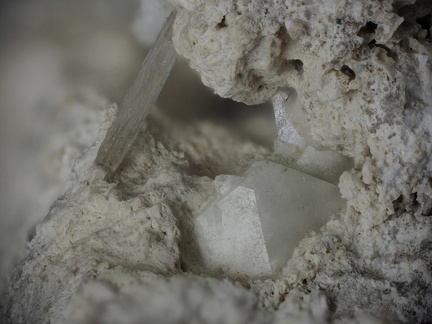 Apophyllite Natrolite - Puy de La Piquette - Veyre-Monton - Puy de Dôme