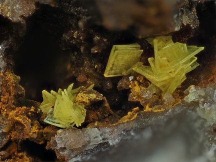 Autunite - Carrière de Kerguillo - Guilers - Finistère