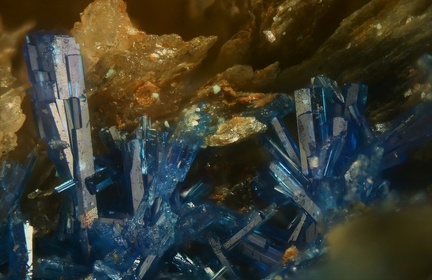 n°112191 - Linarite - La Maladrerie (carrière) - Villefranche de Rouergue - Aveyron