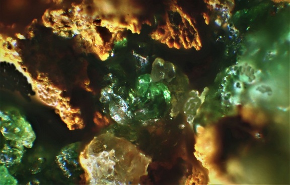 n°143106 - Uvarovite - Pervenchères - Cistrières - Haute Loire