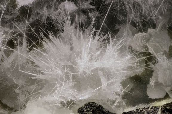 Thomsonite - Vallée de la Papenoo - Tahiti - Polynésie française