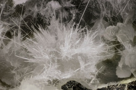 Thomsonite - Vallée de la Papenoo - Tahiti - Polynésie française
