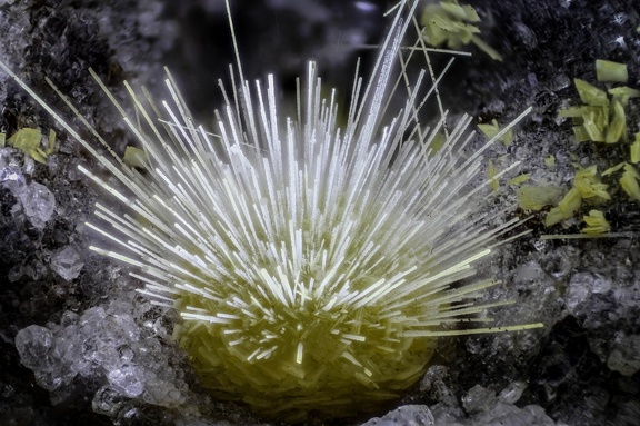 Thomsonite - Vallée de la Papenoo - Tahiti - Polynésie française