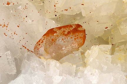  Iimoriite-(Y) Dolomite - Trimouns - Luzenac - Ariège