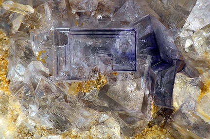  Fluorite - Carrière de Birrity - Arbouet-Sussaute - Pyrénées-Atlantiques