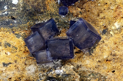Fluorite - Carrière de Birrity - Arbouet-Sussaute - Pyrénées-Atlantiques