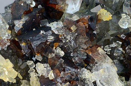 Sphalérite Fluorite - Carrière de Birrity - Arbouet-Sussaute - Pyrénées-Atlantiques
