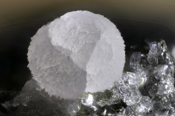  Thomsonite - Vallée de la Papenoo - Tahiti - Polynésie française
