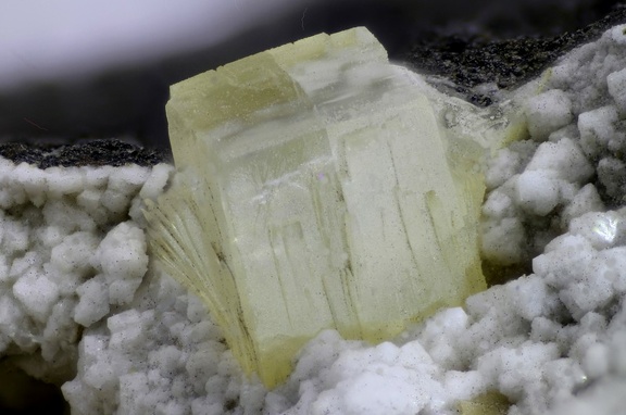 Thomsonite - Vallée de la Papenoo - Tahiti - Polynésie française
