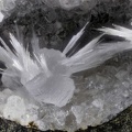 Thomsonite - Vallée de la Papenoo - Tahiti - Polynésie française