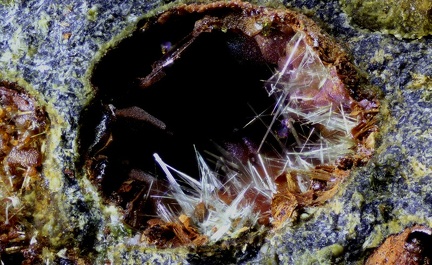 Actinolite - Vallée de la Papenoo - Tahiti - Polynésie française
