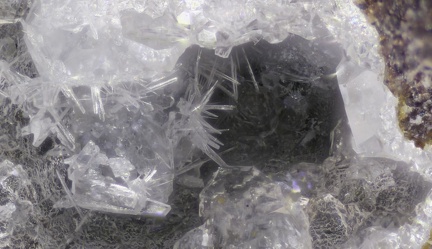 Aragonite Chabazite - Vallée de la Papenoo - Tahiti - Polynésie française