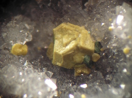 Oxyplumboromeite - Monthaut - Palairac - Aude 