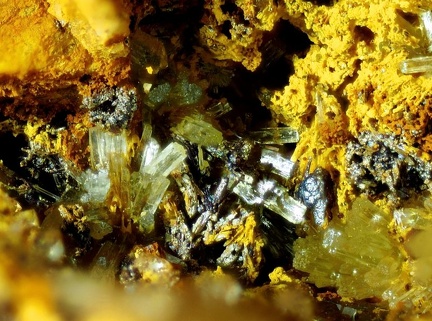 n°134084 - Mimétite -  La Rabasse - Avène - Béziers - Hérault