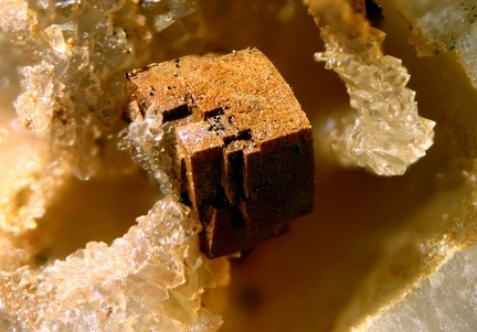 n°107047 - Sidérite Quartz - La Joie (mine) - St Cierge la Serre - Ardèche