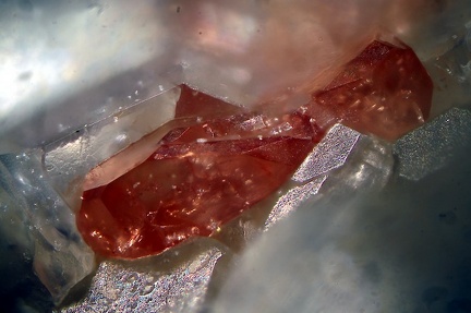 n°163291 - Zircon -  Ravin des Chèvres - Le Mont Dore - Puy-de-Dôme