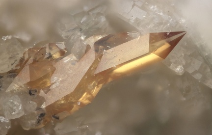 Titanite - Puy-d'Augoules - Menet - Cantal 