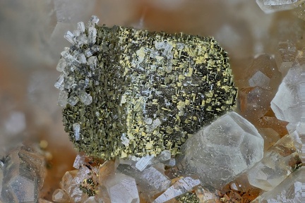 Marcassite Calcite - Carrière du Rivet - Montredon-Labessonié - Tarn