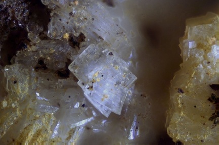 Hémimorphite - Veine de la Ferme Roche - Mines d'Orpierre - Orpierre - Gap - Hautes-Alpes