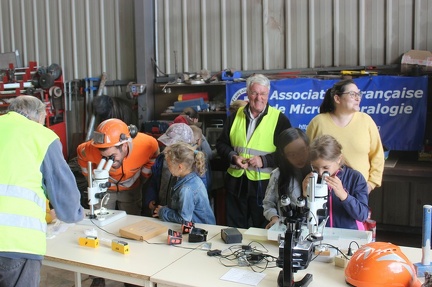 Atelier découverte des minéraux de la carrière de Bizac