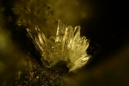 n°197056 - calcite - Bras de Cilaos - Cirque de Cilaos - La Réunion