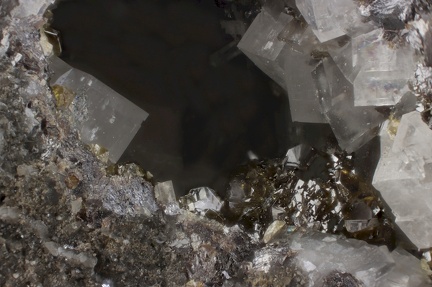 n°130044 - Sphalerite Dolomite - Trèves(Mine) - Vallon des Fournels - Trèves - Gard