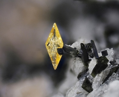 Titanite - Ravin des Chomets - Mont-Dore - Puy de Dôme 