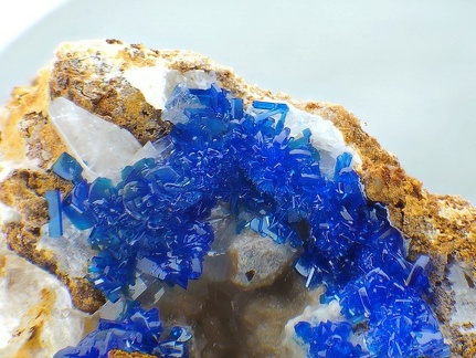 n°112213 - Linarite sur anglésite -  Puechiguier - Aveyron