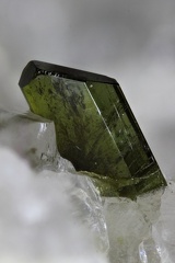n°138220 .- Epidote-Ca Quartz Orthoclase - Vaujany - Isère