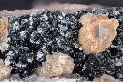n°188059 - Hématite, Calcite, Quartz - Les Meix - Travaux routiers - Rupt-sur-Moselle - Vosges