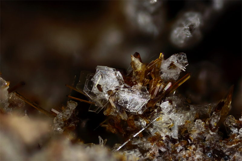 enstatite%2520titanite%2520tridymite%2520tunisset%2520%2520c2%252C18%2520copie.jpg