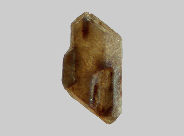 Apatite - Couze de Chaudefour - Voissière - Chambon-sur-Lac - Puy-de-Dôme - FP - Taille 0,7mm.