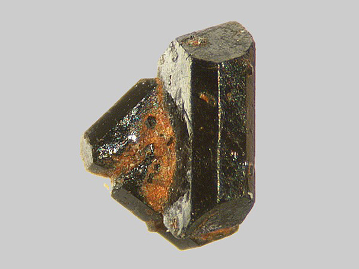 Augite - Ruisseau de Chevalard - Vernines - Puy-de-Dôme - FP - Taille 1,5mm
