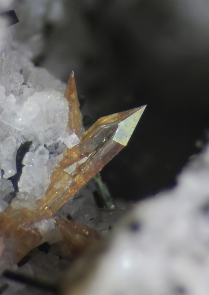 Titanite02 Menet.jpg