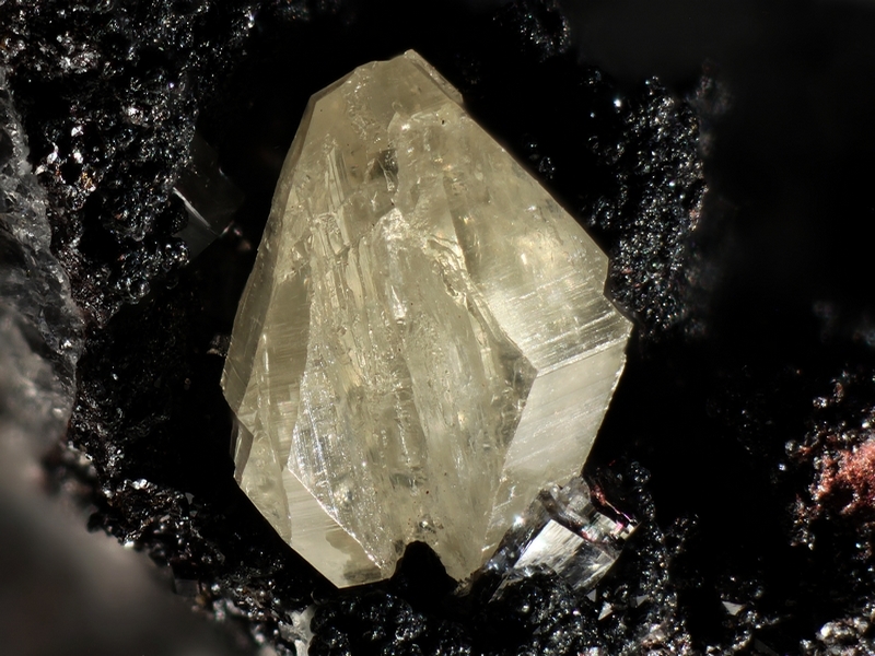 cerusite 9552,champ 4 mm.jpg