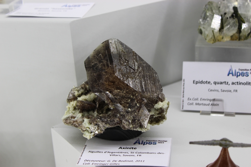 Exposition Prestige 2015-Alpes XPO-Axinite St Colomban des Villars.jpg